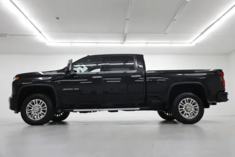 Another view of 2022 Chevrolet Silverado 2500HD High Country for sale in Clinton, MO at Jim Falk Motors