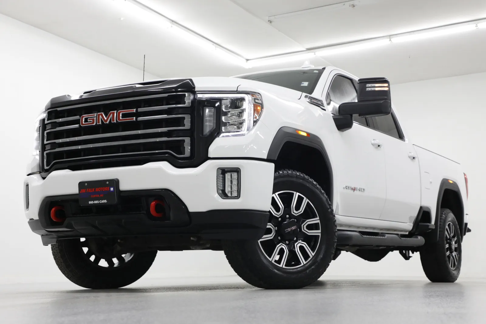 White 2021 GMC Sierra 2500HD AT4 for sale in Clinton, MO