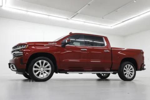 Photos of 2019 Chevrolet Silverado 1500 High Country for sale in Clinton, MO at Jim Falk Motors