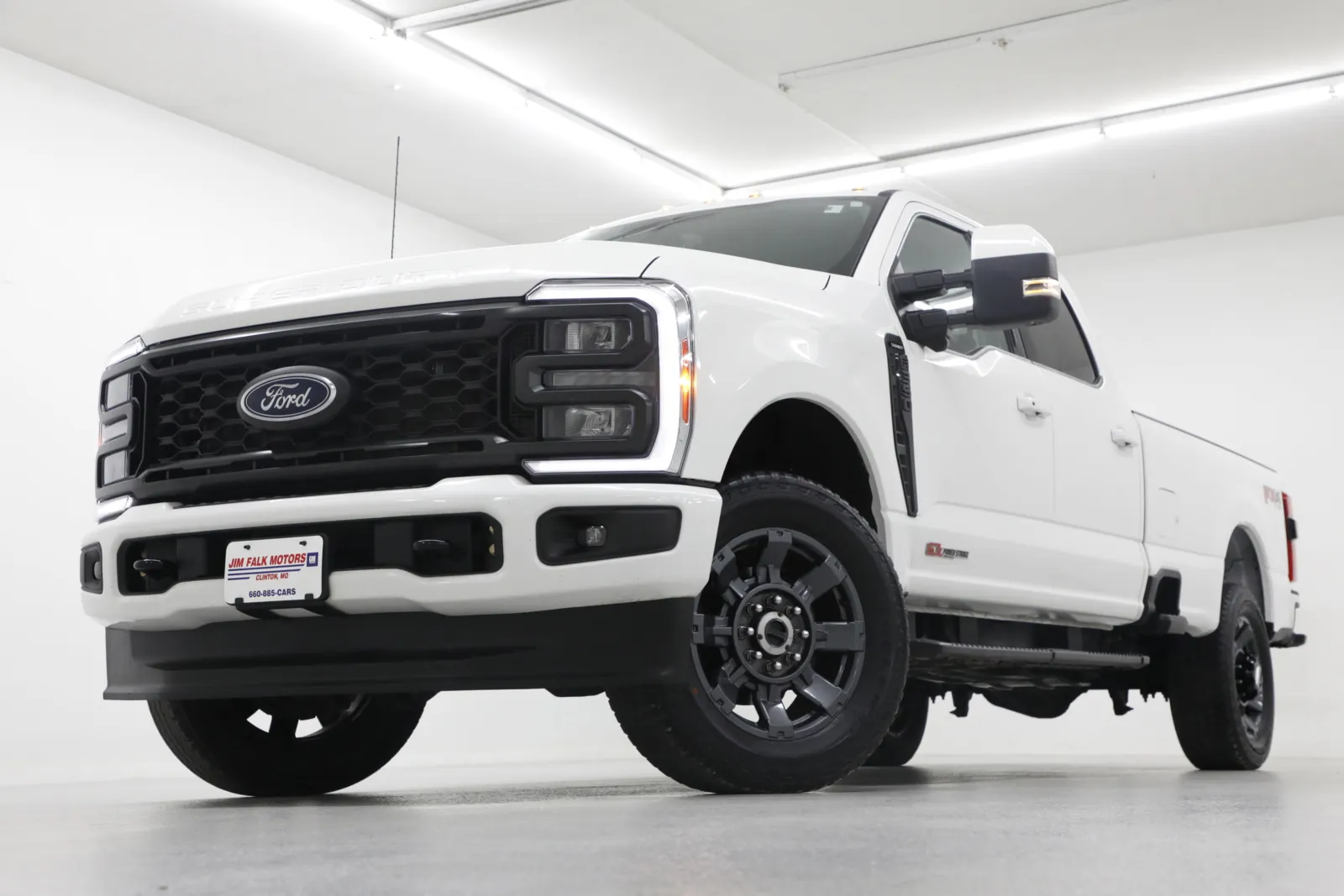 White 2023 Ford Super Duty F-350 SRW LARIAT for sale in Clinton, MO