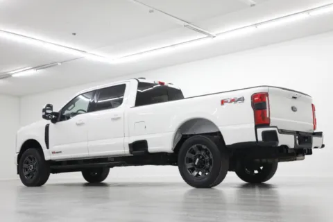 More photos of 2023 Ford Super Duty F-350 SRW LARIAT at Jim Falk Motors, MO