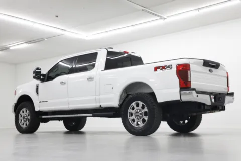 More photos of 2021 Ford Super Duty F-250 SRW LARIAT at Jim Falk Motors, MO