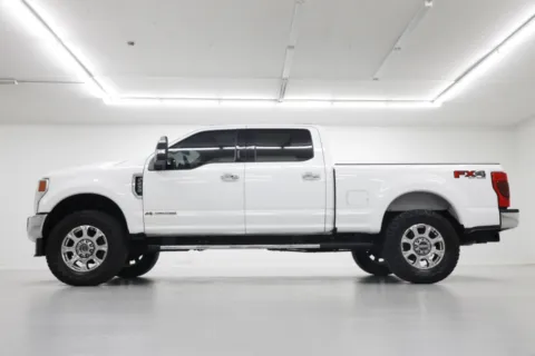 Another view of 2021 Ford Super Duty F-250 SRW LARIAT for sale in Clinton, MO at Jim Falk Motors