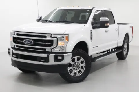 More photos of 2021 Ford Super Duty F-250 SRW LARIAT at Jim Falk Motors, MO