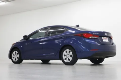 More photos of 2016 Hyundai Elantra SE at Jim Falk Motors, MO