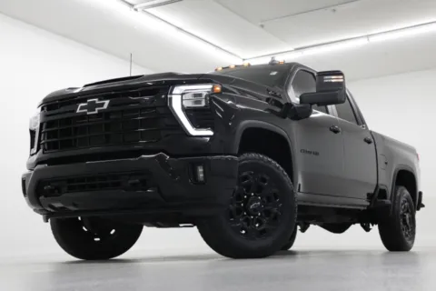 Black 2024 Chevrolet Silverado 2500HD LT for sale in Clinton, MO