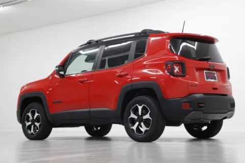 More photos of 2019 Jeep Renegade Trailhawk at Jim Falk Motors, MO