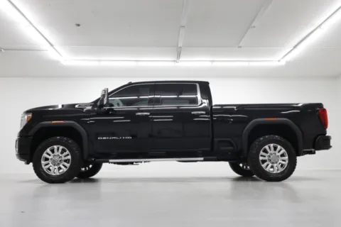 Another view of 2022 GMC Sierra 2500HD Denali for sale in Clinton, MO at Jim Falk Motors