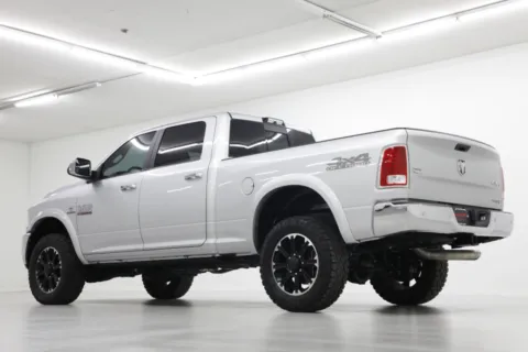 More photos of 2018 Ram 2500 Laramie at Jim Falk Motors, MO