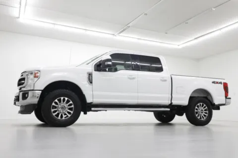 Photos of 2020 Ford Super Duty F-250 SRW LARIAT for sale in Clinton, MO at Jim Falk Motors