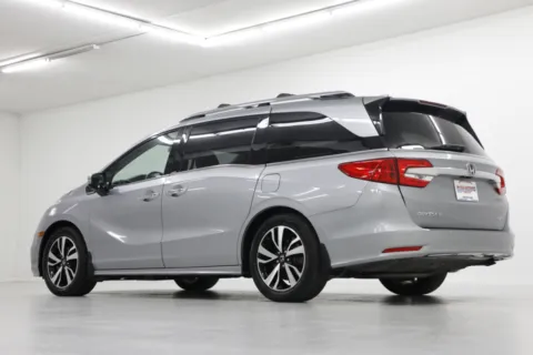 More photos of 2020 Honda Odyssey Elite at Jim Falk Motors, MO