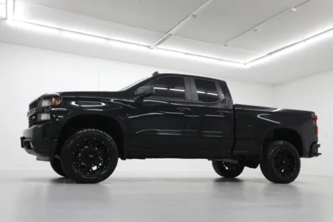 Photos of 2020 Chevrolet Silverado 1500 Custom for sale in Clinton, MO at Jim Falk Motors