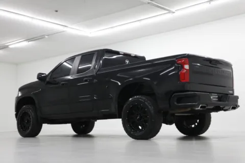 More photos of 2020 Chevrolet Silverado 1500 Custom at Jim Falk Motors, MO