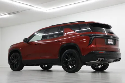 More photos of 2026 Chevrolet Traverse AWD RS at Jim Falk Motors, MO