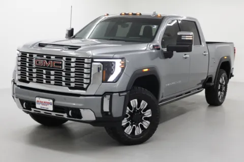 More photos of 2024 GMC Sierra 2500HD Denali at Jim Falk Motors, MO