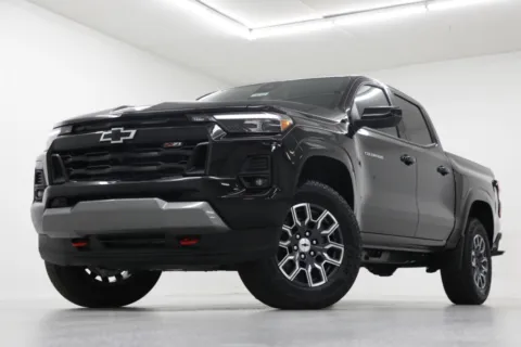 Black 2026 Chevrolet Colorado 4WD Z71 for sale in Clinton, MO