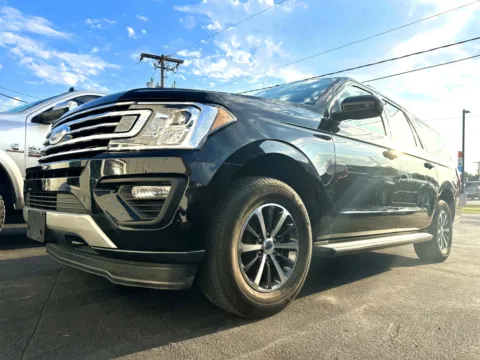 Black 2019 Ford Expedition Max XLT for sale in Clinton, MO