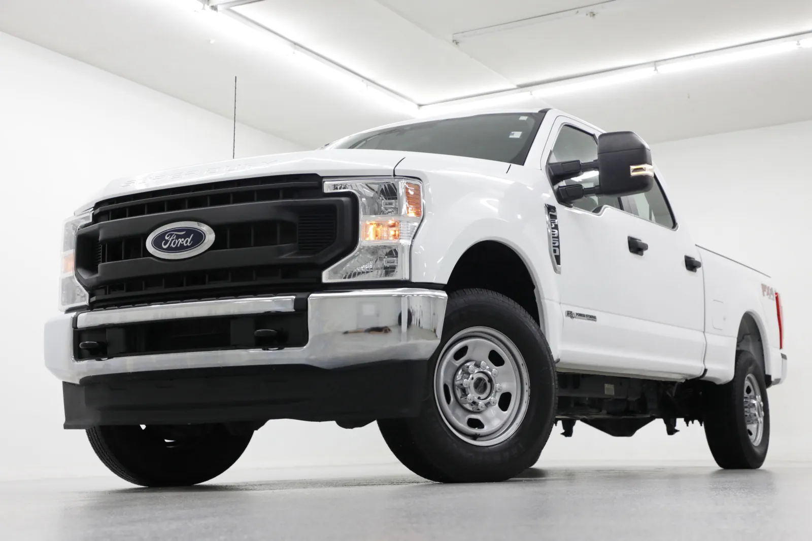 White 2022 Ford Super Duty F-350 SRW XL for sale in Clinton, MO