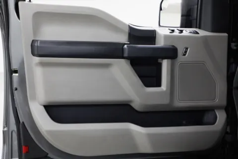 Photos of 2016 Ford F-150 XL for sale in Clinton, MO at Jim Falk Motors