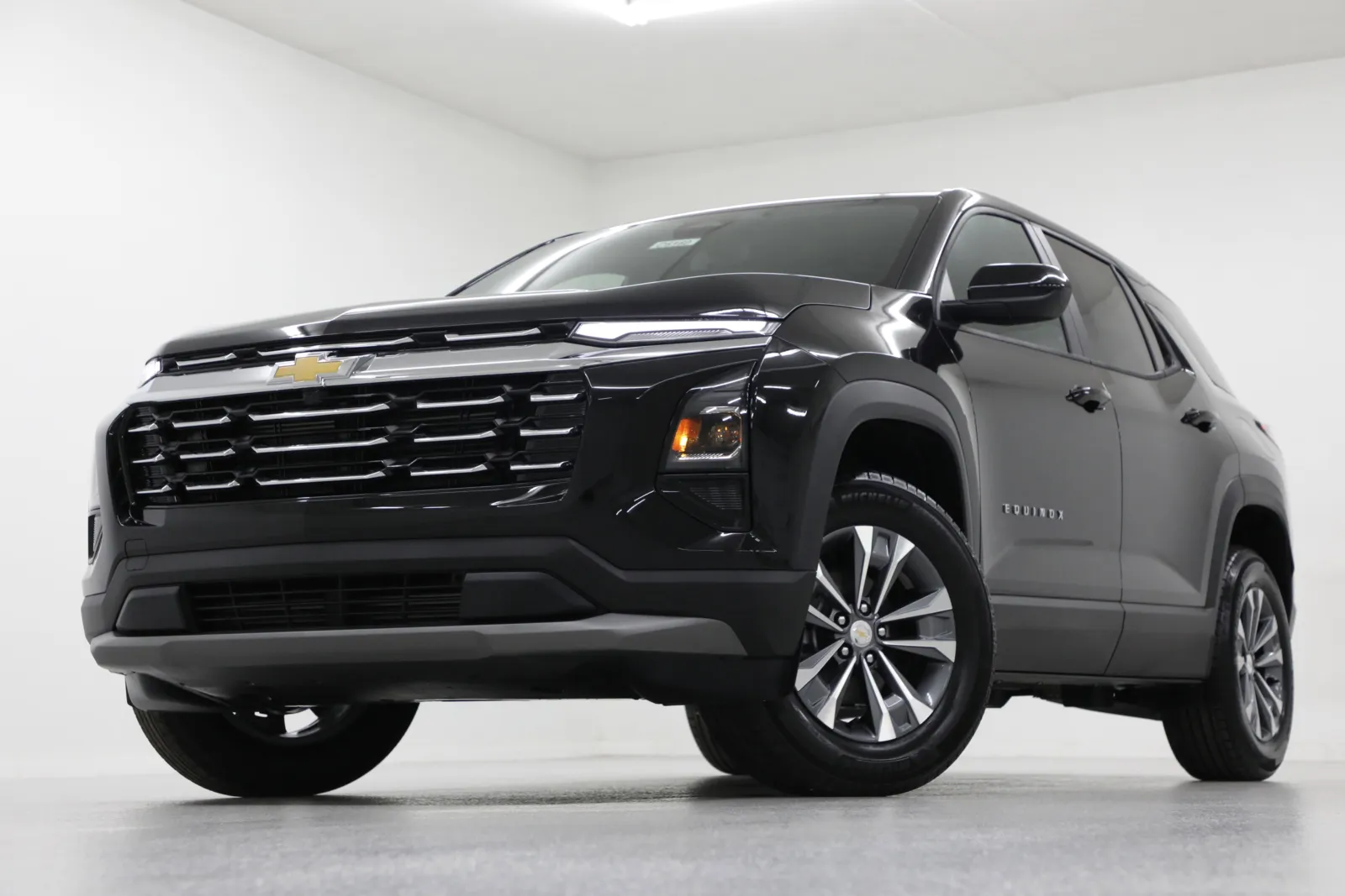 Black 2026 Chevrolet Equinox AWD LT for sale in Clinton, MO