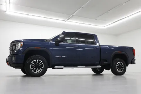 Photos of 2020 GMC Sierra 2500HD AT4 for sale in Clinton, MO at Jim Falk Motors