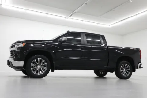 Photos of 2023 Chevrolet Silverado 1500 LT for sale in Clinton, MO at Jim Falk Motors
