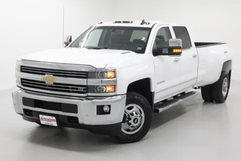More photos of 2015 Chevrolet Silverado 3500HD LTZ at Jim Falk Motors, MO