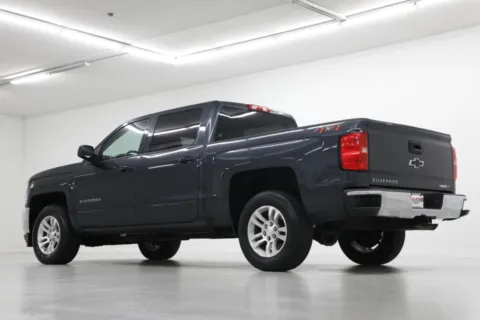 More photos of 2018 Chevrolet Silverado 1500 LT at Jim Falk Motors, MO