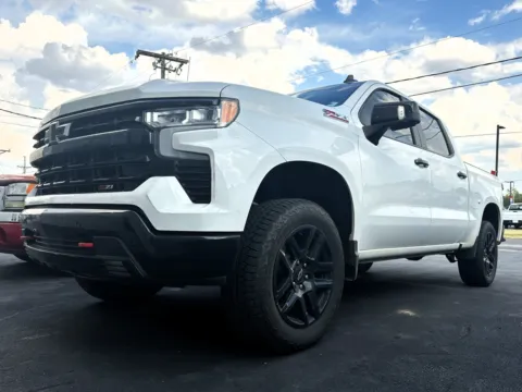White 2025 Chevrolet Silverado 1500 LT Trail Boss for sale in Clinton, MO