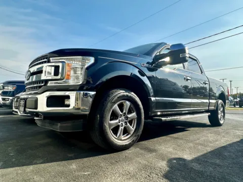 Black 2018 Ford F-150 XLT for sale in Clinton, MO