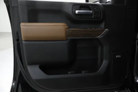 Photos of 2020 Chevrolet Silverado 3500HD High Country for sale in Clinton, MO at Jim Falk Motors