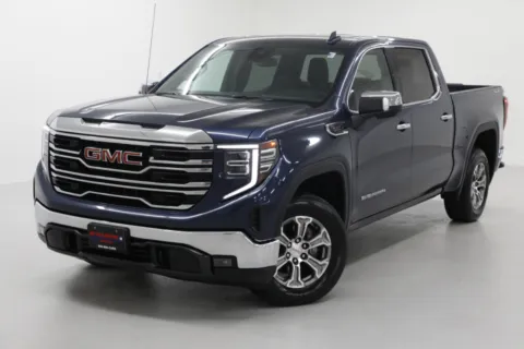 More photos of 2022 GMC Sierra 1500 SLT at Jim Falk Motors, MO