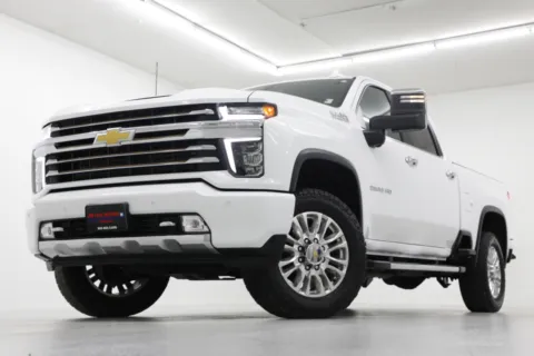 White 2022 Chevrolet Silverado 2500HD High Country for sale in Clinton, MO