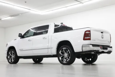 More photos of 2020 Ram 1500 Limited at Jim Falk Motors, MO