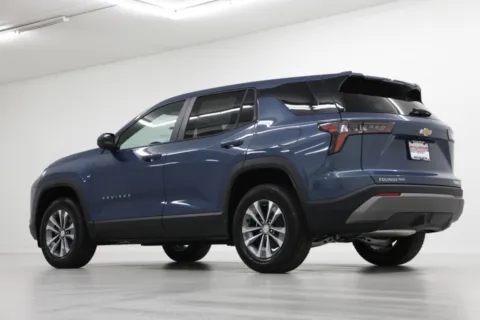 More photos of 2026 Chevrolet Equinox AWD LT at Jim Falk Motors, MO