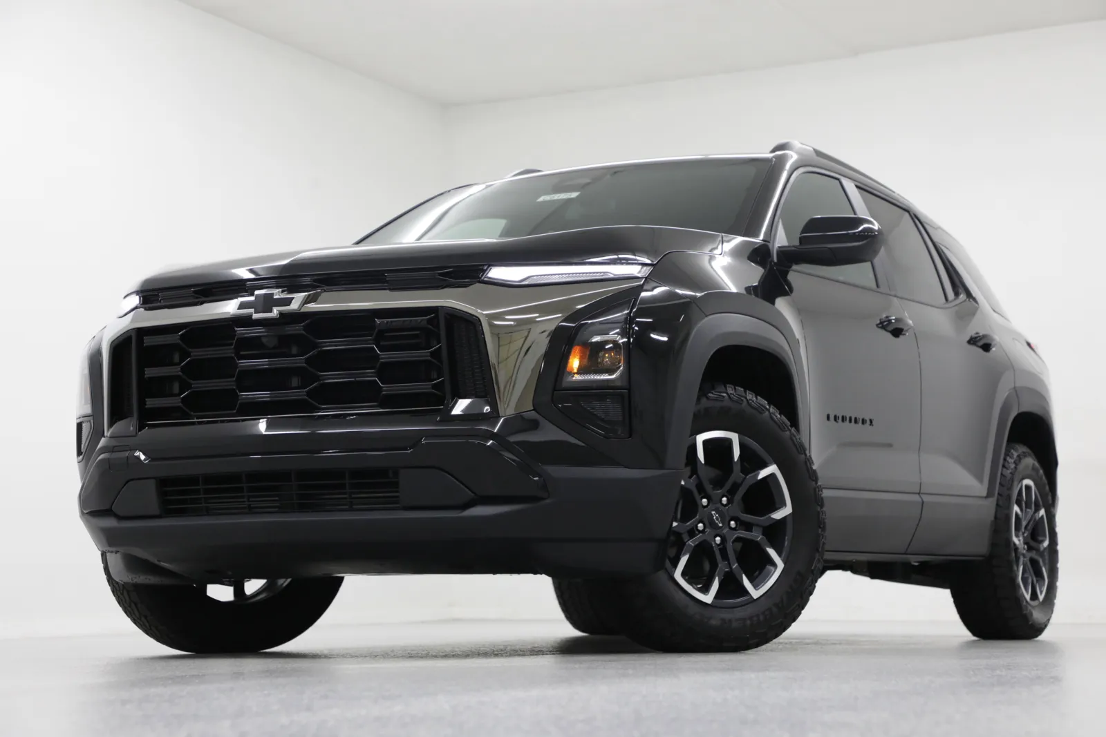 Black 2026 Chevrolet Equinox AWD ACTIV for sale in Clinton, MO