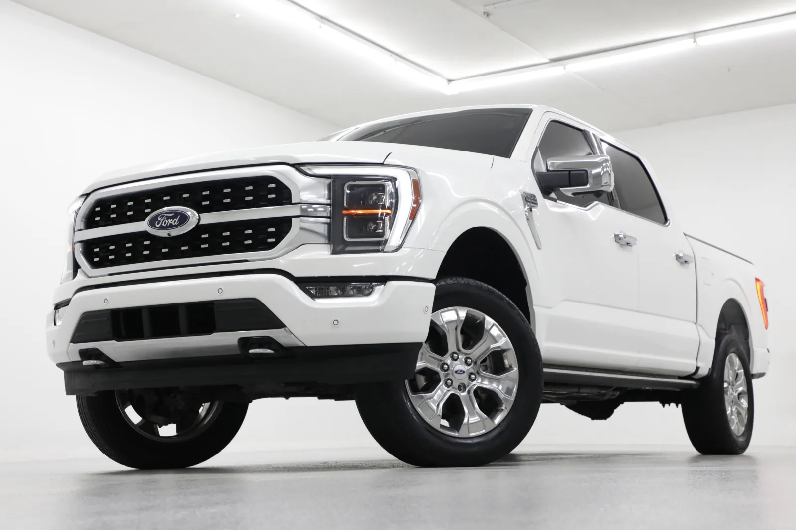 White 2023 Ford F-150 Platinum for sale in Clinton, MO