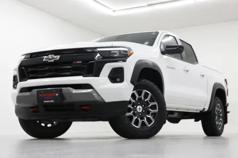 White 2024 Chevrolet Colorado 4WD Z71 for sale in Clinton, MO