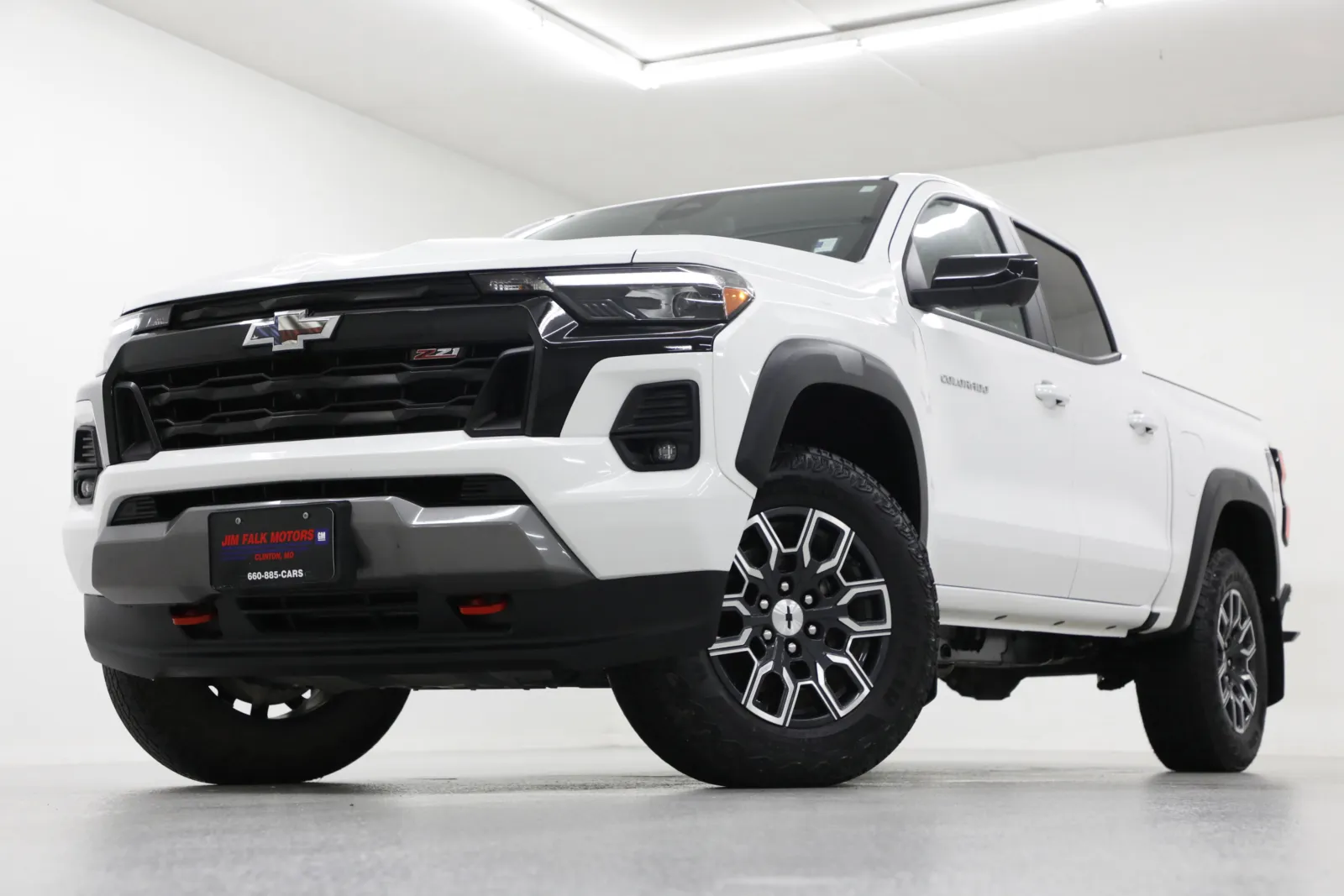 White 2024 Chevrolet Colorado 4WD Z71 for sale in Clinton, MO