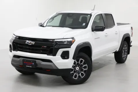 More photos of 2024 Chevrolet Colorado 4WD Z71 at Jim Falk Motors, MO