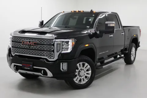 More photos of 2022 GMC Sierra 2500HD Denali at Jim Falk Motors, MO
