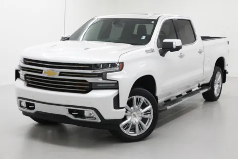 More photos of 2022 Chevrolet Silverado 1500 LTD High Country at Jim Falk Motors, MO