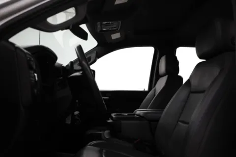 More photos of 2023 Chevrolet Silverado 2500HD Custom at Jim Falk Motors, MO