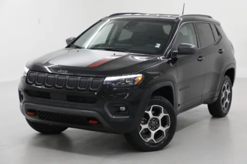 More photos of 2022 Jeep Compass Trailhawk at Jim Falk Motors, MO