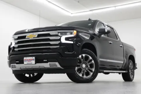 Black 2023 Chevrolet Silverado 1500 High Country for sale in Clinton, MO