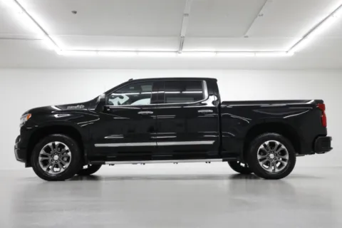 Another view of 2023 Chevrolet Silverado 1500 High Country for sale in Clinton, MO at Jim Falk Motors