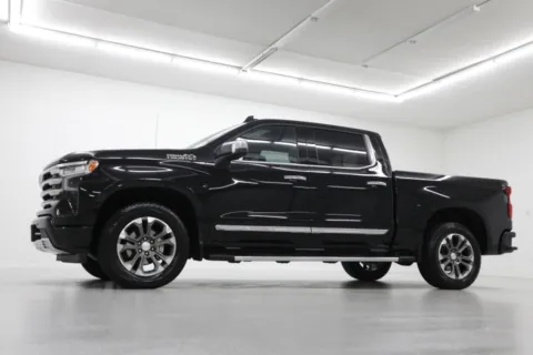 Photos of 2023 Chevrolet Silverado 1500 High Country for sale in Clinton, MO at Jim Falk Motors
