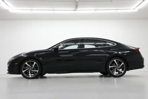 Another view of 2022 Hyundai Sonata SEL Plus for sale in Clinton, MO at Jim Falk Motors