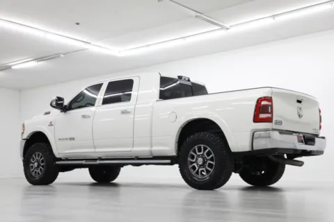 More photos of 2022 Ram 2500 Longhorn at Jim Falk Motors, MO