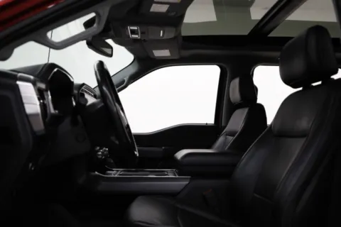 More photos of 2021 Ford F-150 LARIAT at Jim Falk Motors, MO